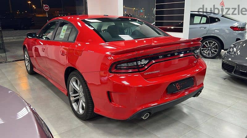 Dodge Charger 2022 4