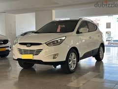 Hyundai Tucson 2015 oman car 138000 km serviced by agency