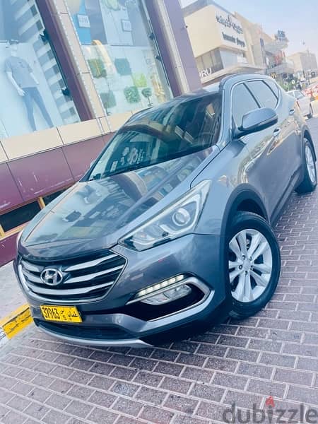 yundai Santa Fe 2016 model oman OTE car for sell 0