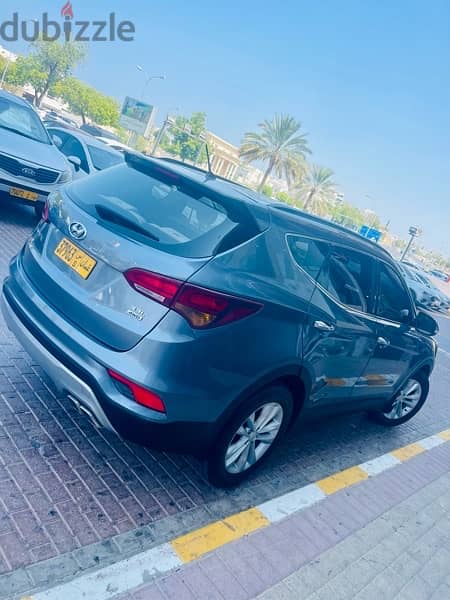 yundai Santa Fe 2016 model oman OTE car for sell 2