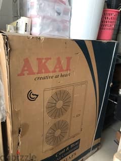 AKAI FLOOR STANDING AC