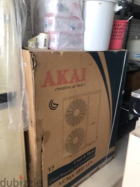 AKAI FLOOR STANDING AC 3