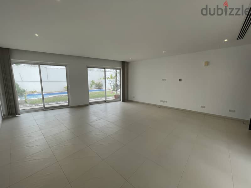 4 Bedroom Villa for Rent in Al Mouj 14