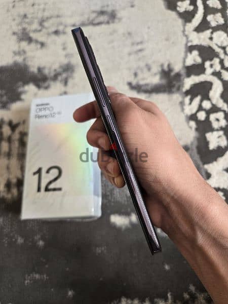 Oppo Reno 12 256gb 12gb almost new condition 6