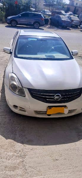 Nissan Altima 2012 1