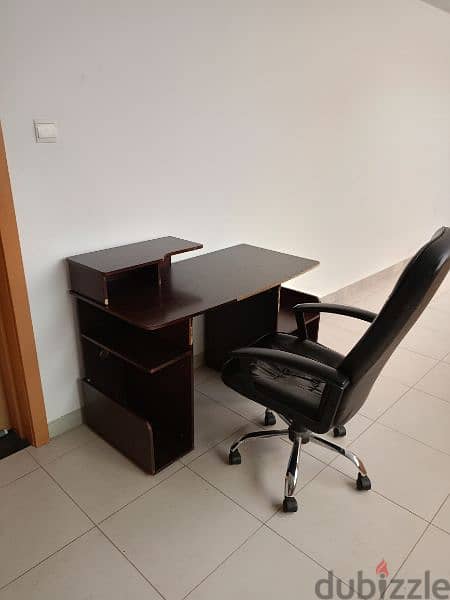 compute desk and chair for sale 2