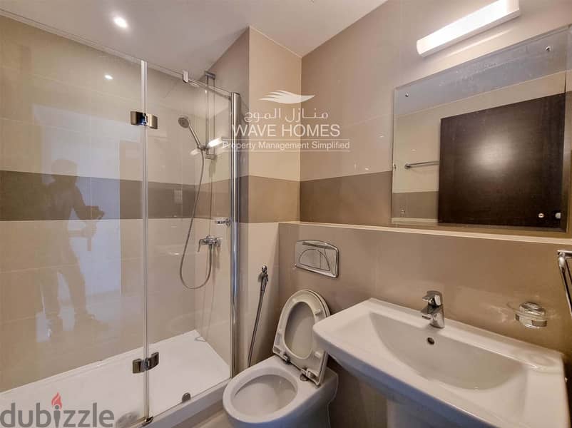 Bright & Modern 2 BHK Apartment in The Gardens, Al Mouj 8