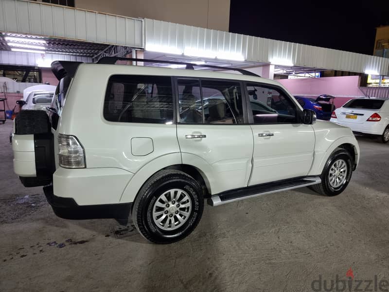 Mitsubishi Pajero 2014 10