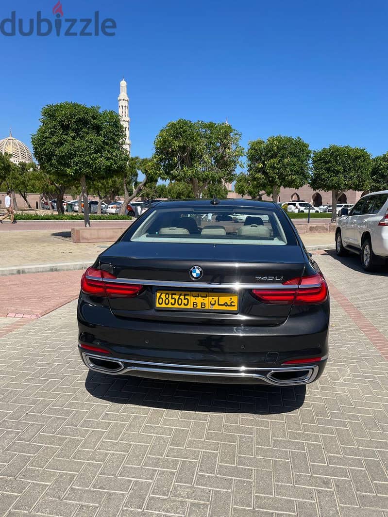 BMW 740 Li 2016  gcc 3