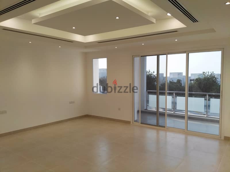 5 Bedroom Villa in Madinat Al Illam in a Gated Community 8