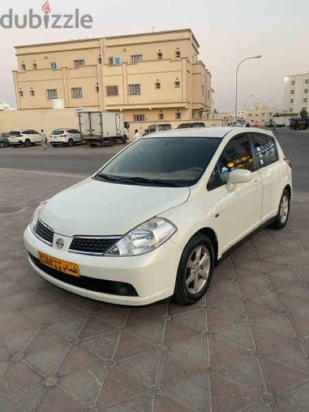 Nissan Tiida 2008 . . 1.6  whatsapp 94612541 4