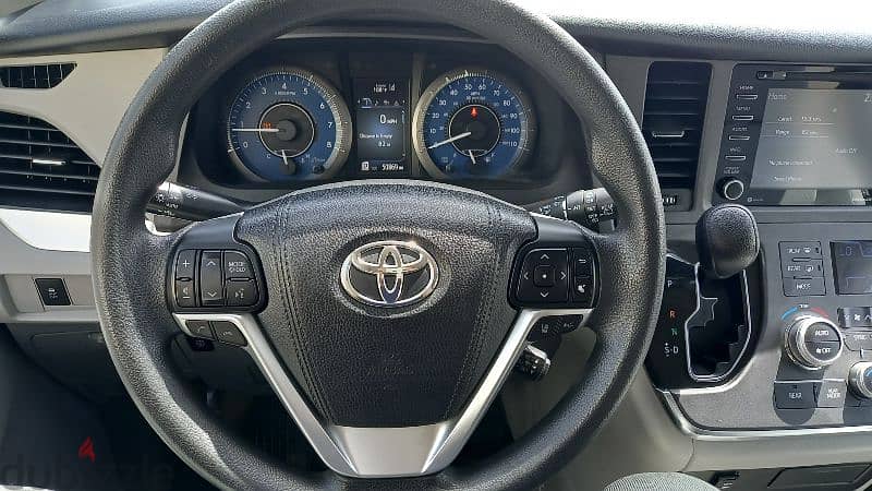 Toyota Sienna 2018 6