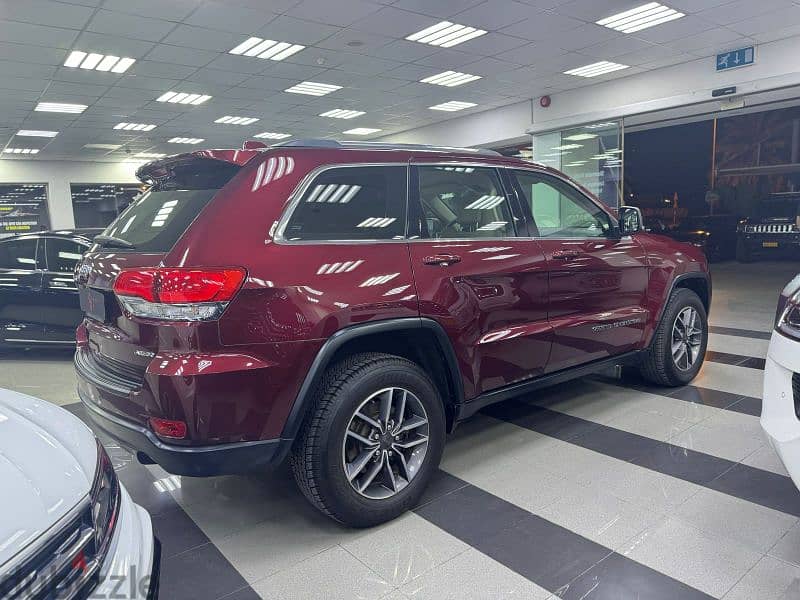 Jeep Grand Cherokee 2019 4