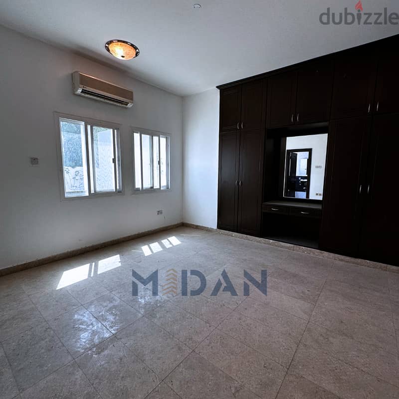 SHATTI AL QURM | SPACIOUS 6+1 BR VILLA 4