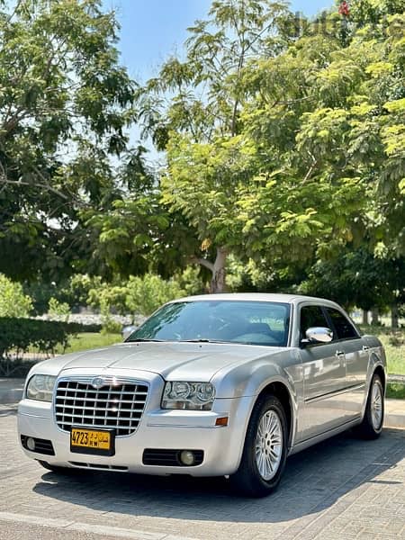 Chrysler 300 2010 1