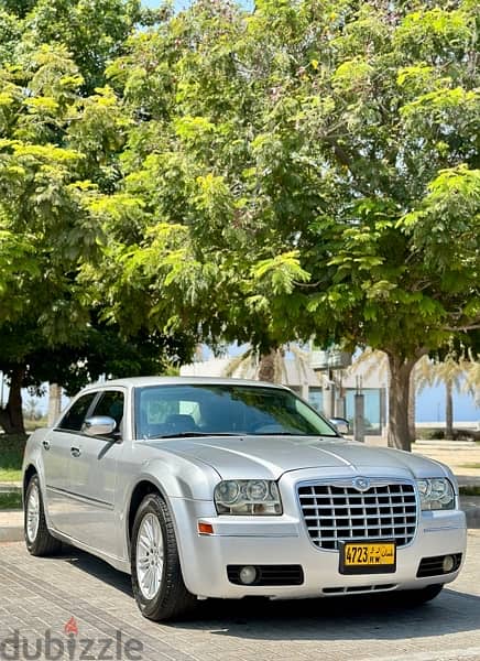 Chrysler 300 2010 4