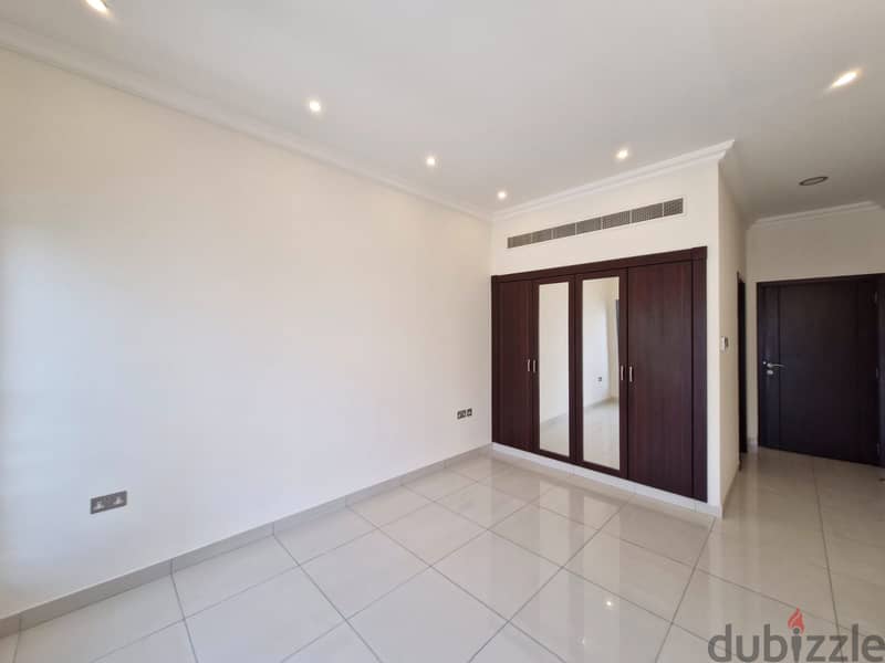 4 BR + Maid Room Spacious Villa Located in MSQ 10