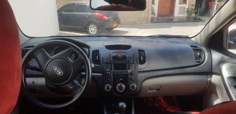 Kia Cerato 2011 6