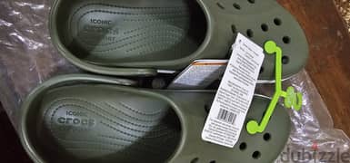 crocs shoe size 43