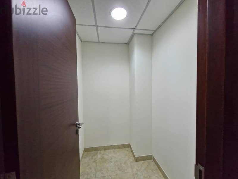 2 BR Amazing Apartment in Ghubra – Amenities Nearby 9