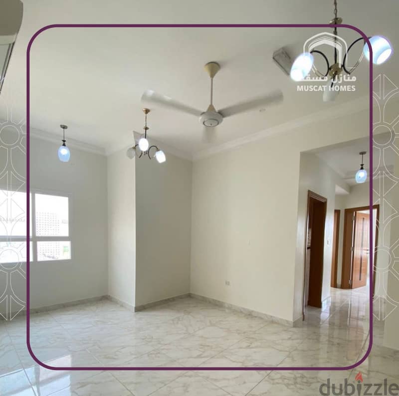 2 Bedroom Apartment for Rent in Al Ghubrah - شقة للأيجار في غبرة 3