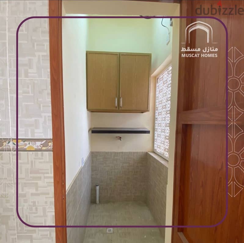 2 Bedroom Apartment for Rent in Al Ghubrah - شقة للأيجار في غبرة 5