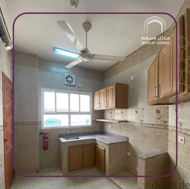 2 Bedroom Apartment for Rent in Al Ghubrah - شقة للأيجار في غبرة 6