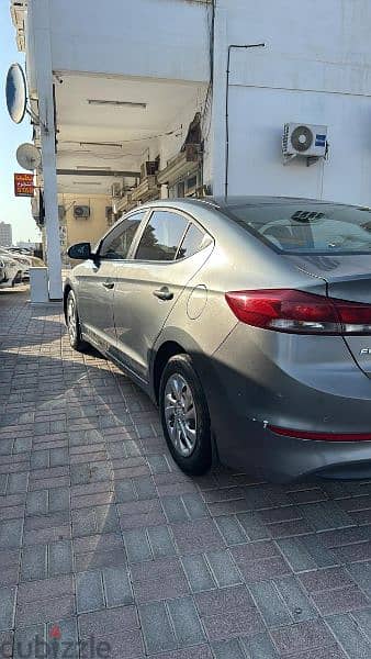 Hyundai Elantra 2017 3