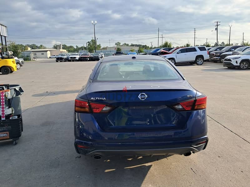 Nissan Altima 2019 12