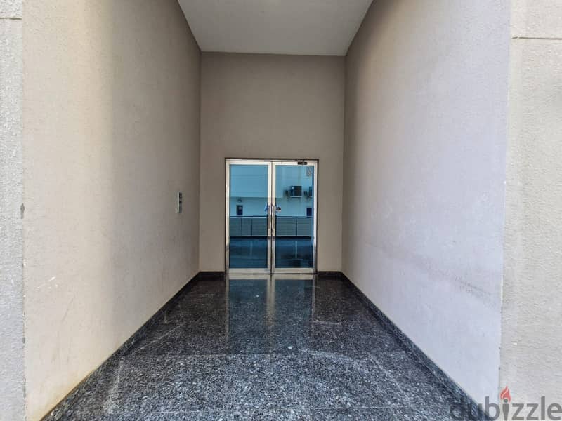 2 BR Cozy Apartment in Al Khuwair with Pool & Gym 1