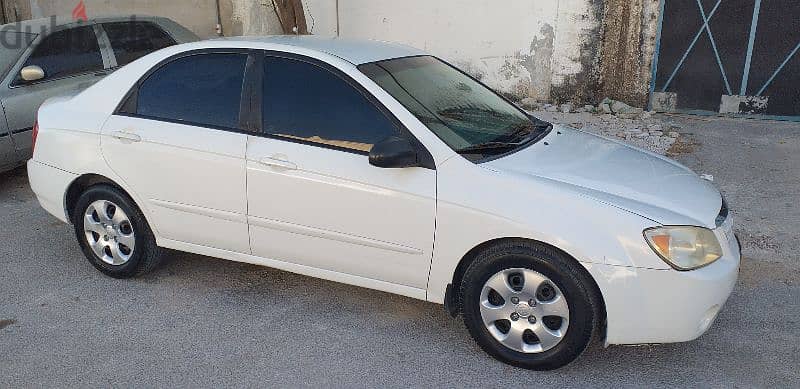 Kia Cerato 2005 4