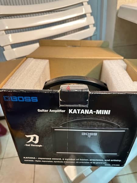 Boss Katana Mini - without Power Supply Unit 3