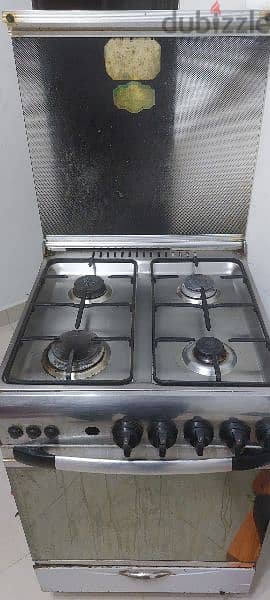 4 burner cooking range with grill and over working perfectly 0