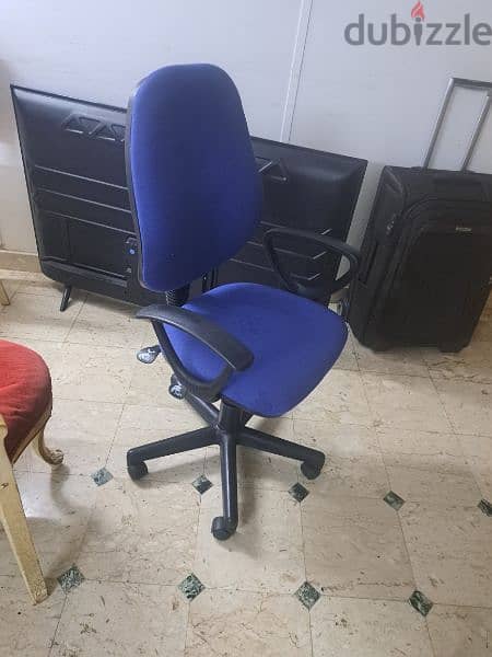 office chair good condition 1