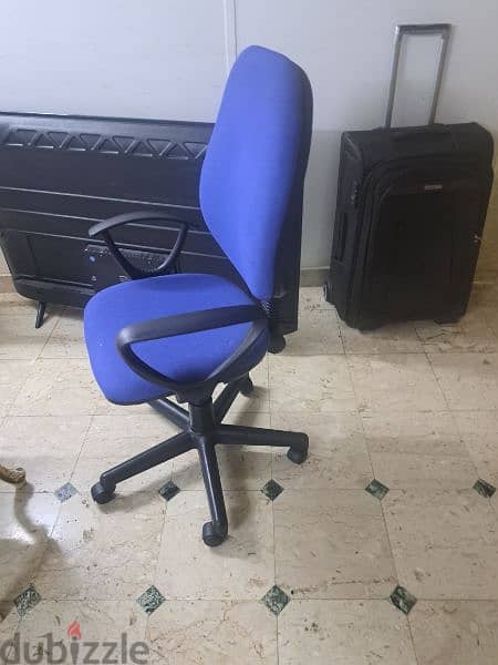 office chair good condition 3