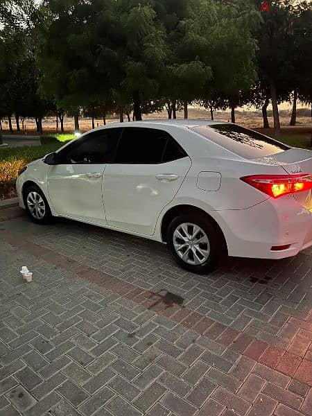 Toyota Corolla 2015 3