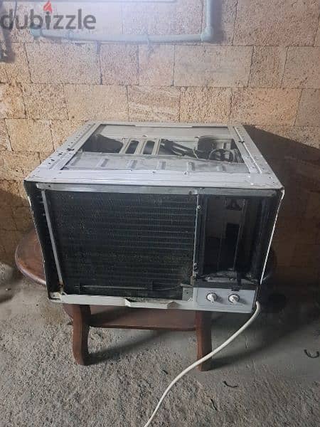 Ac 1.5 ton good working condition 2