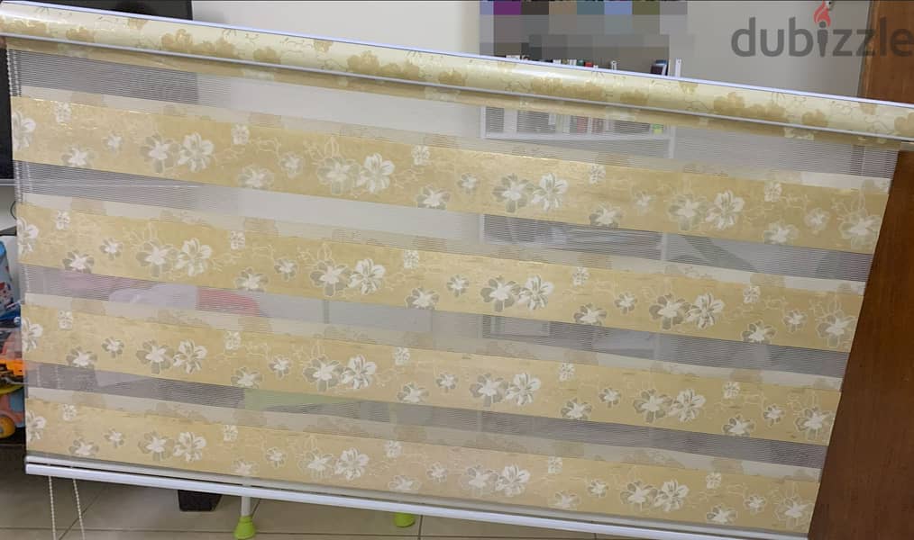 Elegant Golden Flowery Roller Blinds 3