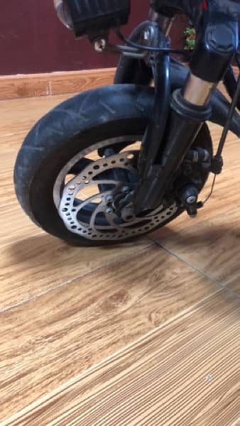 Scooter in very good condition 2