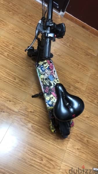 Scooter in very good condition 4