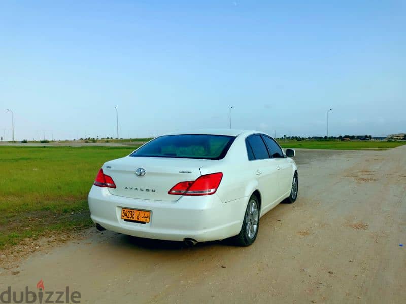 Toyota Avalon 2005 1