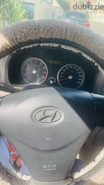 Hyundai Accent 2010 4