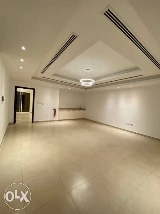 Madinat Al Ilam villa for rent 4 bedrooms 2