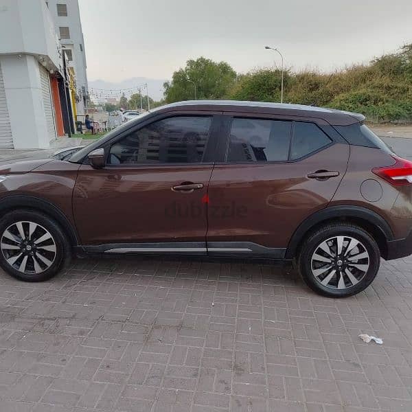 Nissan Kicks 2017 full option gcc Oman car 3