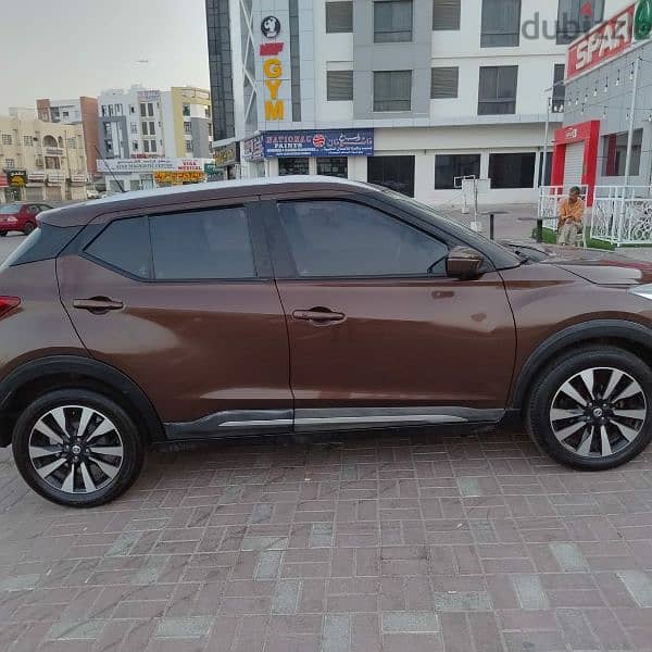 Nissan Kicks 2017 full option gcc Oman car 7