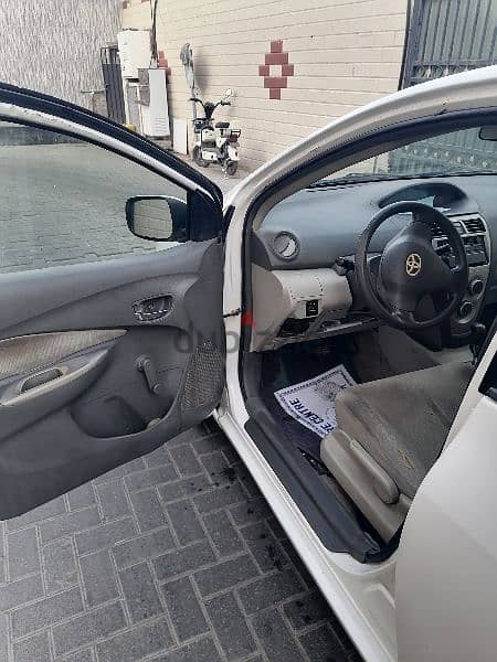 Toyota Yaris 2010 3