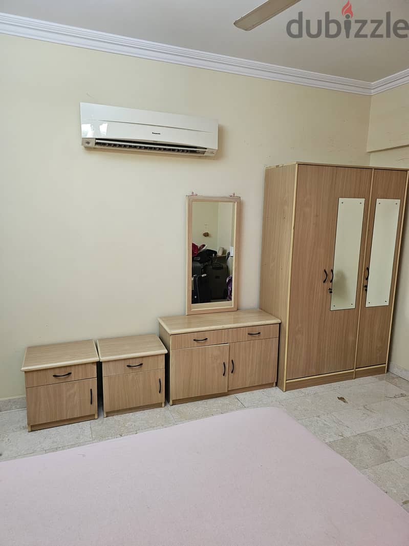 Used Good furniture for sell , Indian Expact keralite family 0