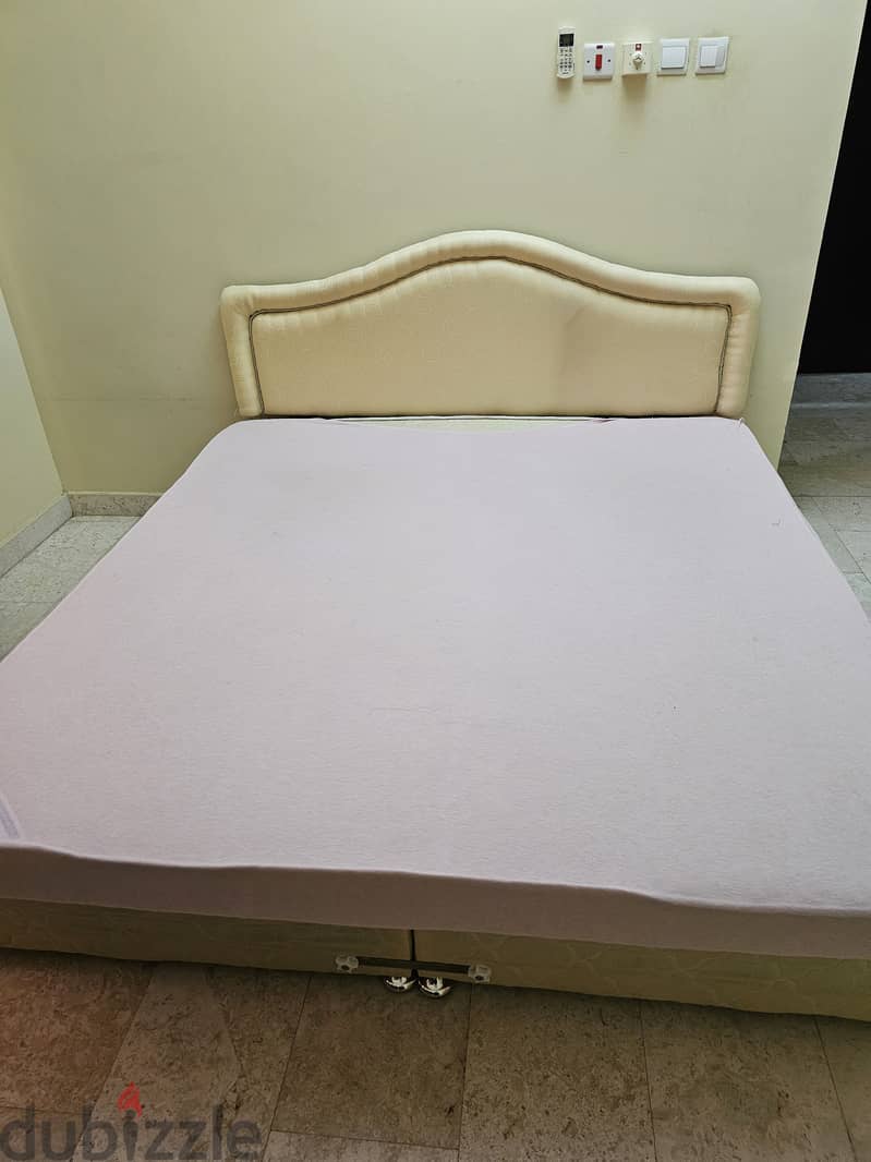 Used Good furniture for sell , Indian Expact keralite family 1