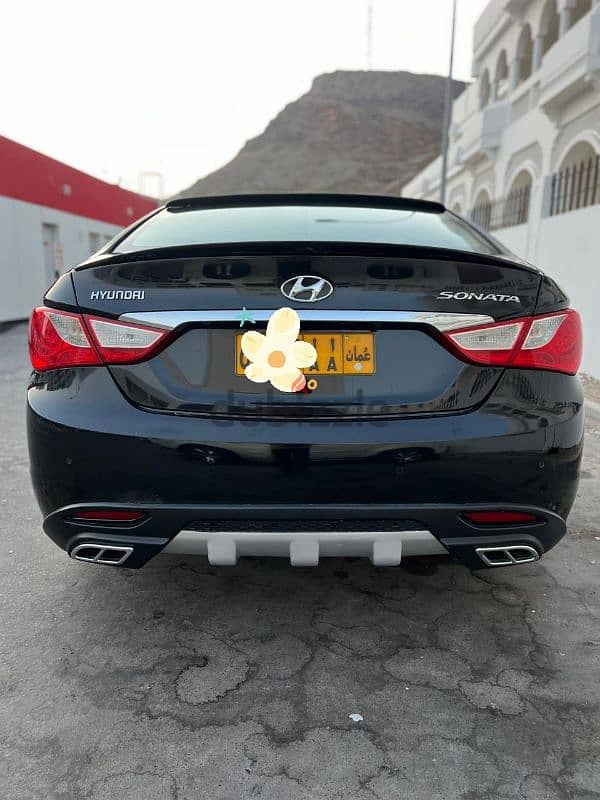 Hyundai Sonata 2012 1