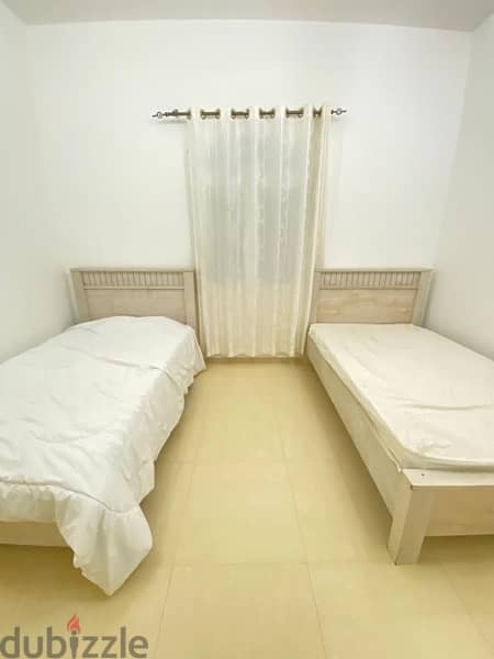 available clean room for women 1